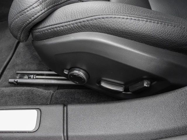 Volvo V60 Cross Country AWD Plus