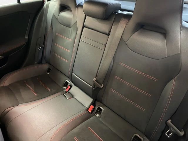 Mercedes-Benz A 200 AMG Line