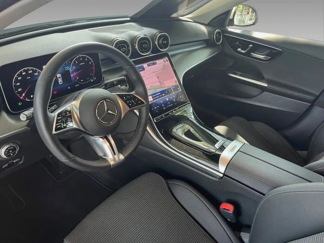 Mercedes-Benz C 180 AVANTGARDE Sedan