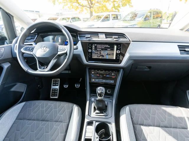 Volkswagen Touran Goal 1.5TSI Navi RFK ACC SHZ PDC 7-Sitzer
