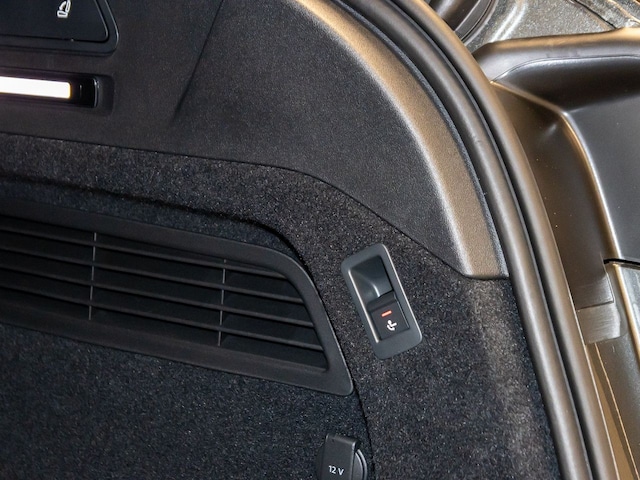 Audi A6 Avant Quattro S-Tronic