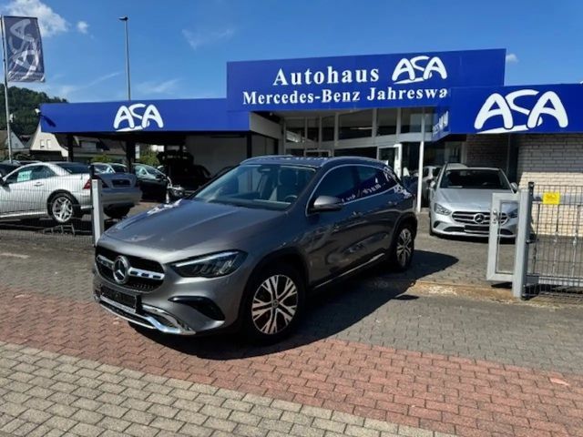 Mercedes-Benz GLA 200 Progressive