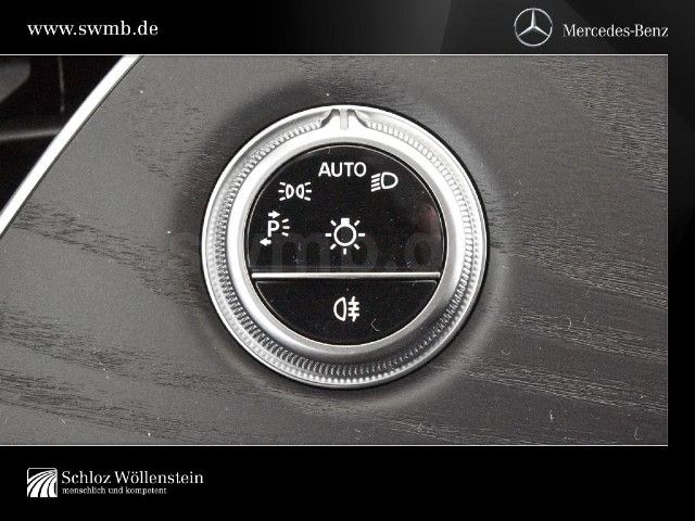 Mercedes-Benz E 200 Sedan