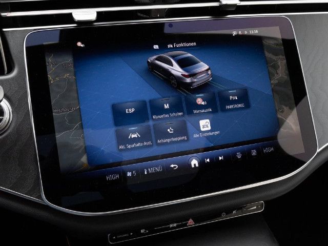 Mercedes-Benz E 200 Sedan