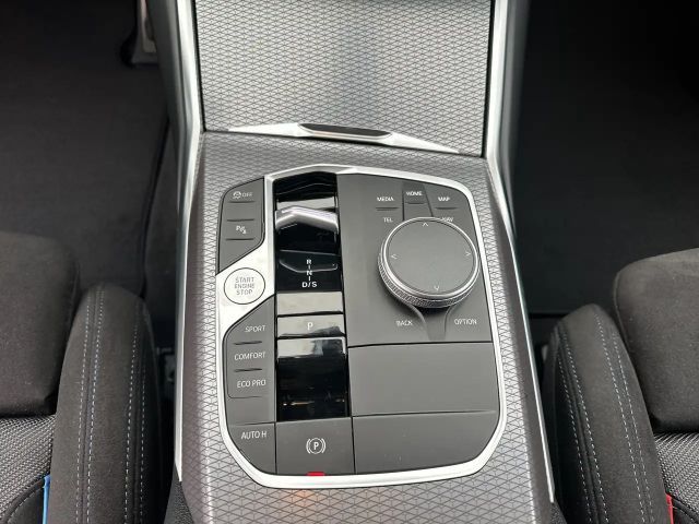 BMW 320 320d M-Sport Touring xDrive