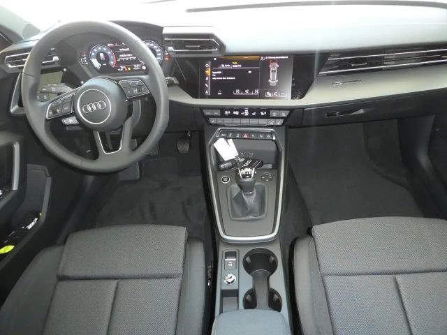 Audi A3 30 TFSI Sedan