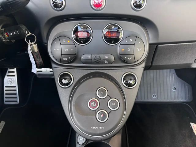 Abarth 695 Aut. NAV SHZ BEATS LEDER