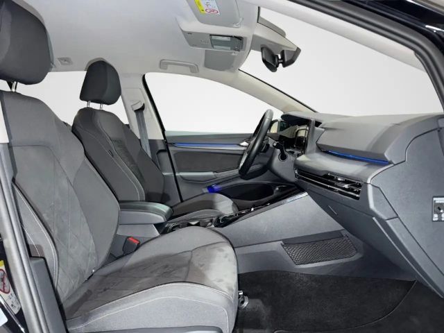 Volkswagen Golf 2.0 TDI DSG Style Variant