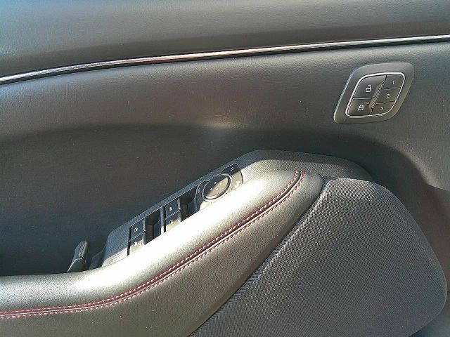 Ford Mustang Mach-E AWD Standard range