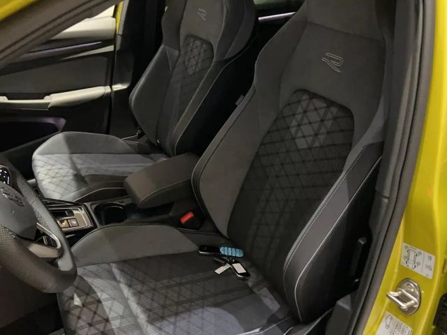 Volkswagen Golf DSG R-Line Variant