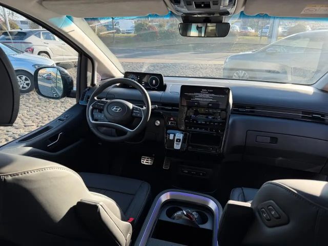 Hyundai Staria Prestige Hybrid 2WD Vollausstattung