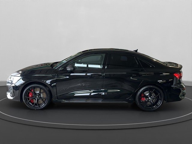 Audi RS3 Quattro S-Tronic Sedan