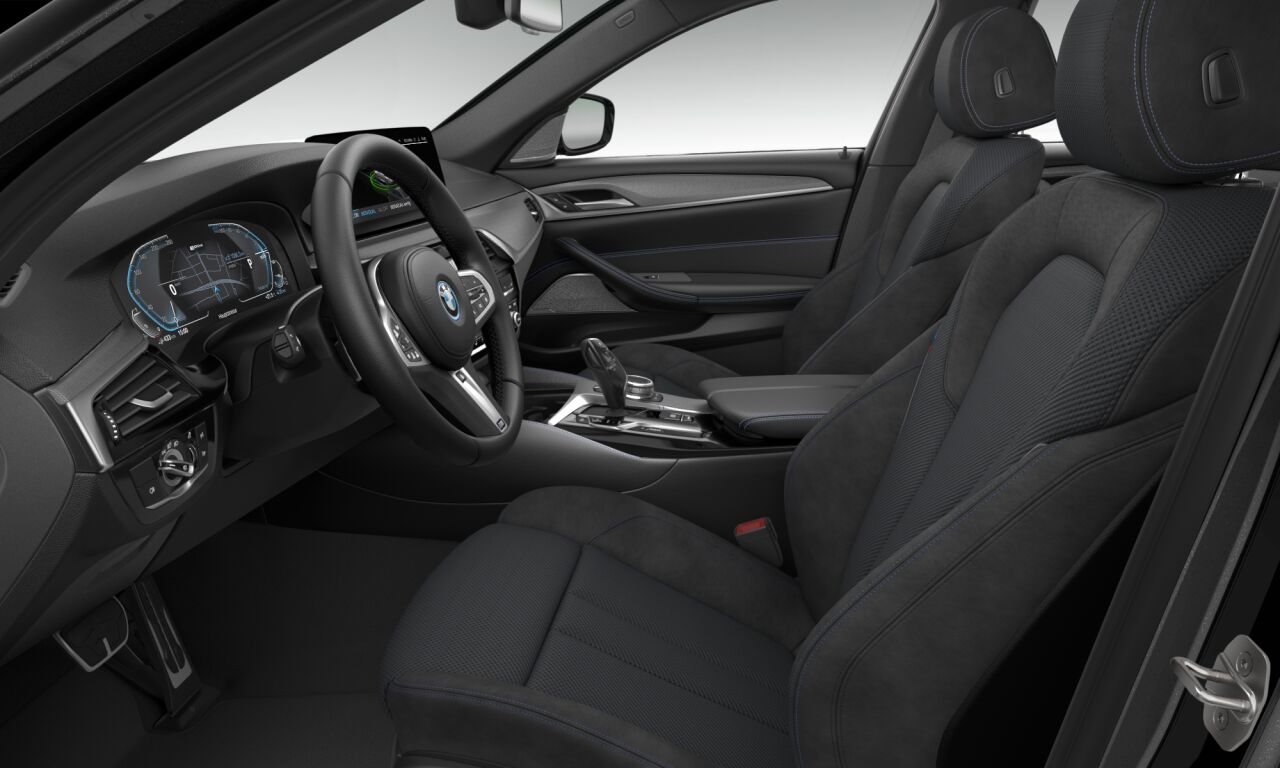 BMW 545 545e Sedan xDrive