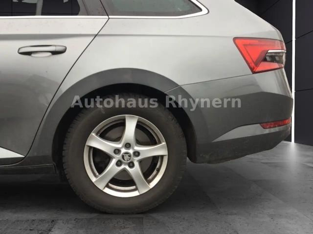 Skoda Superb 2.0 TSI Combi Style Style