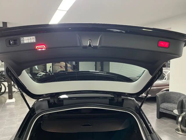 Mercedes-Benz C 220 AVANTGARDE C 220 d Estate