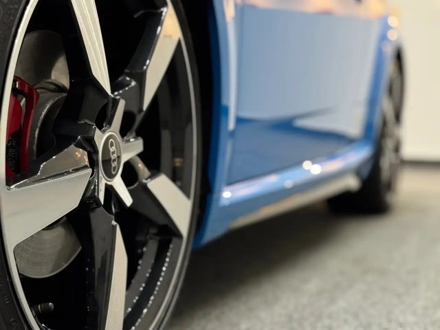 Audi TT 40 TFSI Cabriolet S-Line