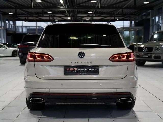 Volkswagen Touareg R-Line Style