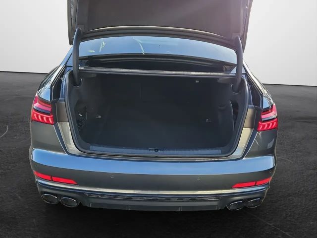 Audi S6 Quattro Sedan