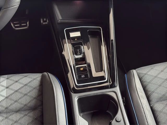 Volkswagen Golf DSG Sport