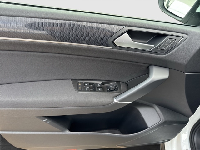 Volkswagen Touran 1.5 TSI R-Line