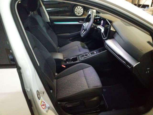 Volkswagen Golf 1.5 eTSI DSG Golf VIII Life