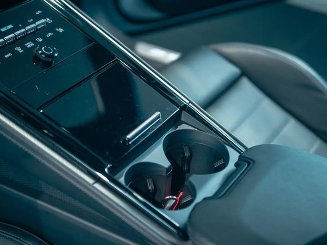 Porsche Panamera 4 E-Hybrid