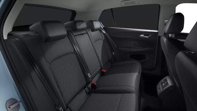 Volkswagen Golf 1.5 eTSI DSG