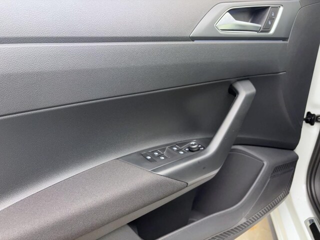 Volkswagen Polo 1.0 TSI DSG IQ.Drive R-Line