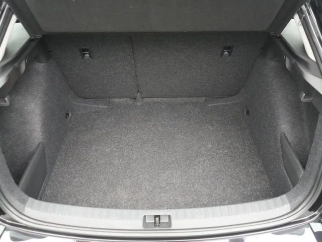 Skoda Scala Essence DSG AHK VIRT SHZ LED PDC PORT N