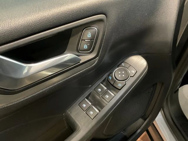 Ford Kuga Plug in Hybrid Titanium