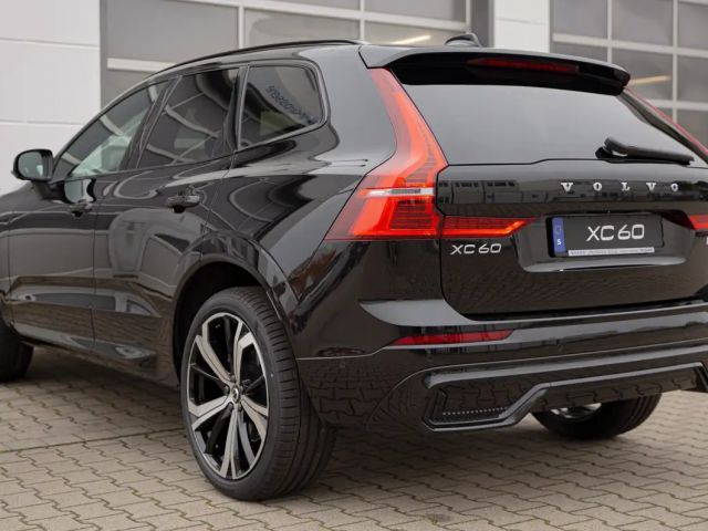 Volvo XC60 AWD Dark Plus