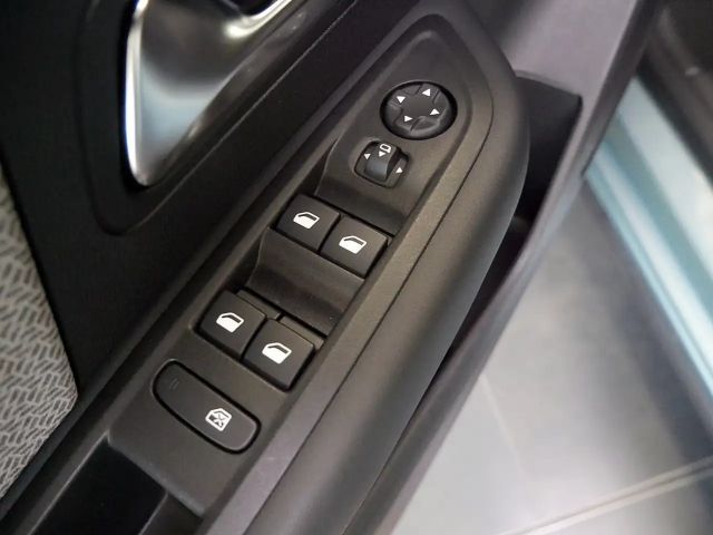 Citroën C4 PureTech Shine