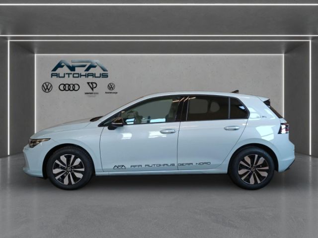 Volkswagen Golf 1.5 eTSI DSG Golf VIII IQ.Drive