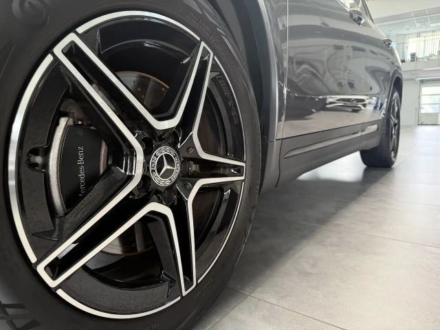 Mercedes-Benz GLA 250 4MATIC AMG Line