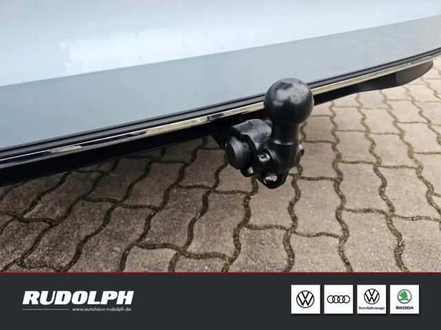 Volkswagen Golf 1.5 eTSI DSG Golf VIII Variant