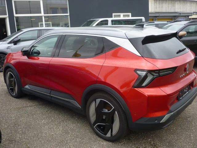 Renault Scenic E-Tech Iconic