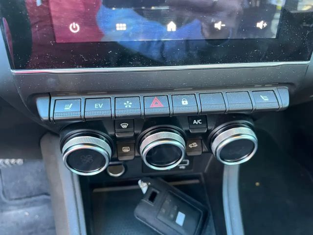 Renault Captur E-Tech Hybrid Intens