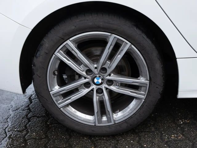 BMW 118 118i M-Sport Sedan