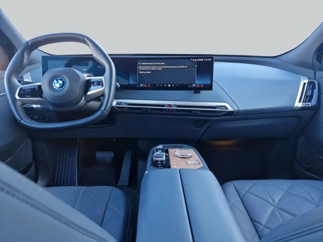 BMW iX xDrive40