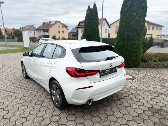 BMW 116 116i Sedan