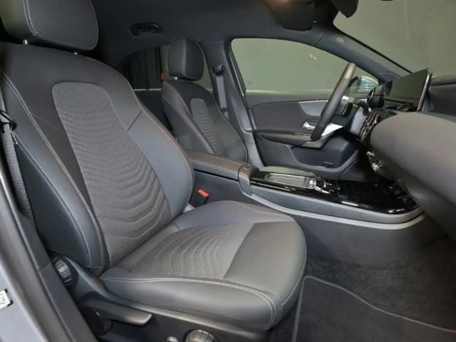 Mercedes-Benz A 180 Progressive