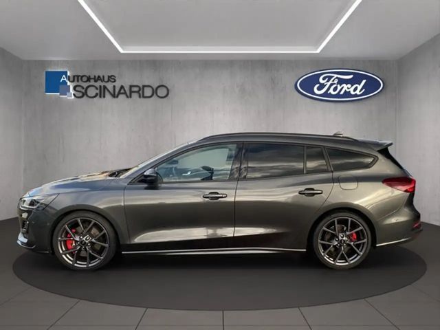 Ford Focus EcoBoost ST Line Wagon