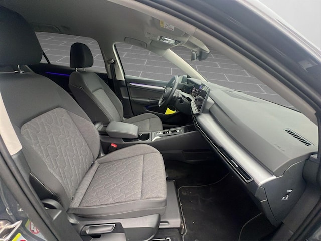 Volkswagen Golf 1.5 eTSI DSG Life Variant