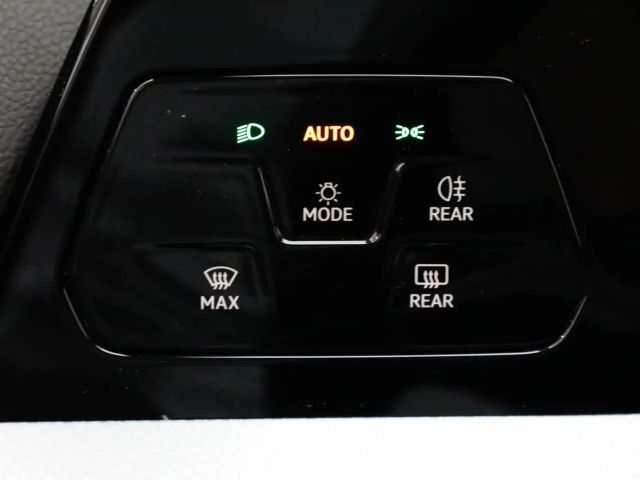 Volkswagen Golf 2.0 TDI DSG Variant