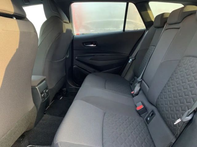 Toyota Corolla Hybride Team D