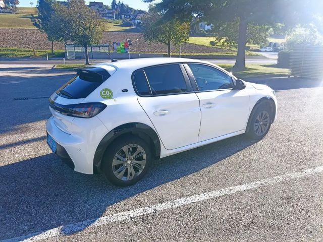 Peugeot E-208 Active Pack