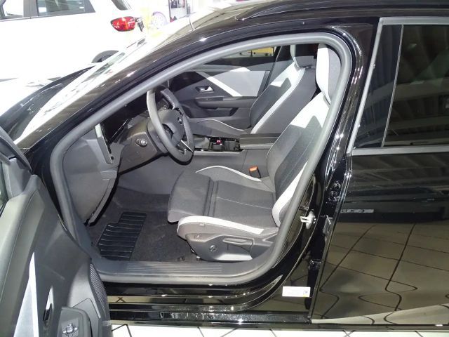 Opel Astra Edition Sports Tourer