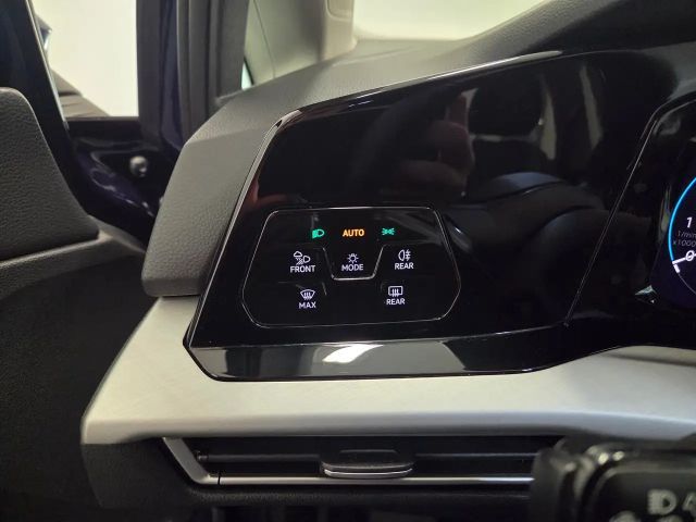 Volkswagen Golf DSG Life Variant