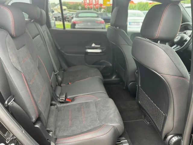 Mercedes-Benz GLB 200 AMG Line