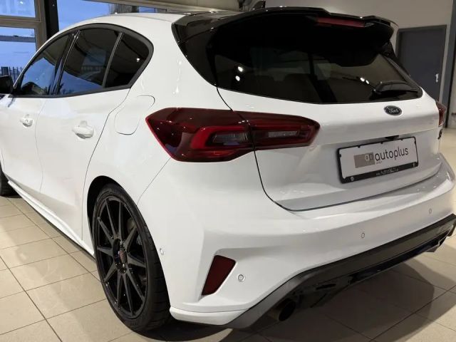 Ford Focus ST Line